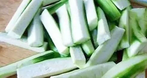 南月吃瓜,揭秘娱乐圈那些不为人知的幕后故事  第2张