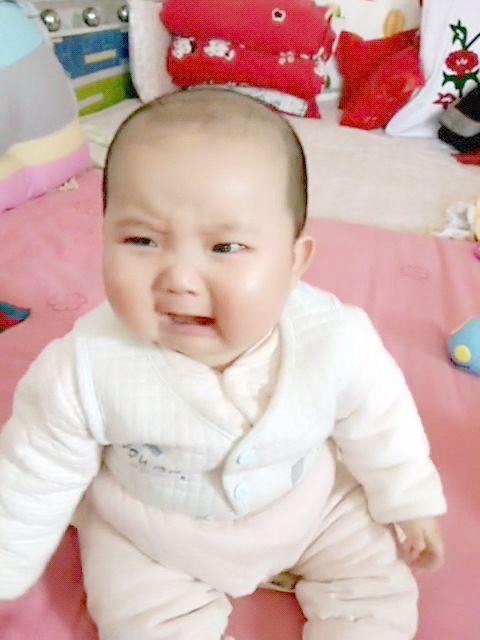 熊孩子吃瓜哭了,意外引发泪水涟涟 第2张 熊孩子吃瓜哭了,意外引发泪水涟涟 第2张