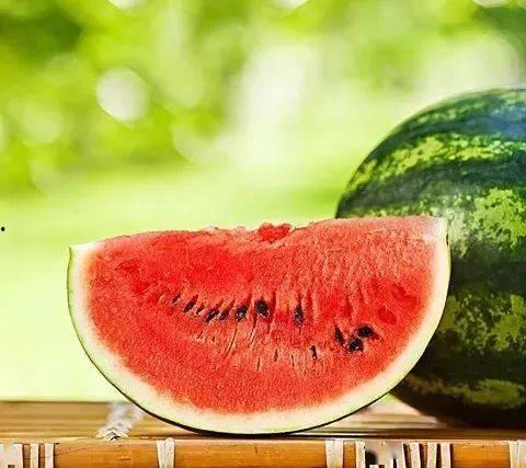 今日吃瓜红领巾吃瓜,揭秘今日热门话题背后的真相 第2张 今日吃瓜红领巾吃瓜,揭秘今日热门话题背后的真相 第2张