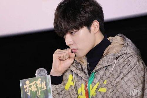 陈立农吃瓜照片 第3张 陈立农吃瓜照片 第3张