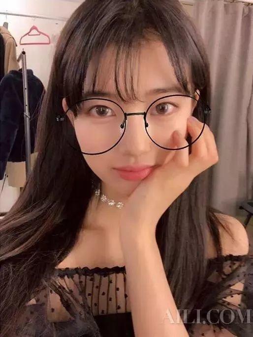 眼镜妹宿舍吃瓜 第1张 眼镜妹宿舍吃瓜 第1张