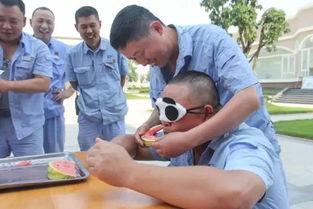 搞笑吃瓜人士,笑料百出！搞笑吃瓜达人带你领略娱乐圈那些事儿  第3张