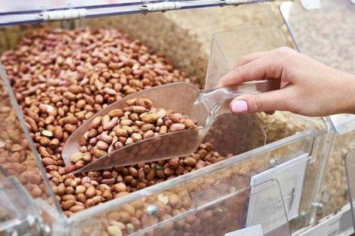 中老年人吃鸡瓜好不好,中老年人食用鸡瓜的益处与注意事项  第2张