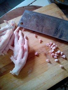 猫咪吃卤鸡瓜好吗怎么吃,卤鸡瓜的适宜食用与正确喂食方法