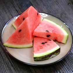 西安吃瓜事件财经,财经视角下的社会现象解析  第2张