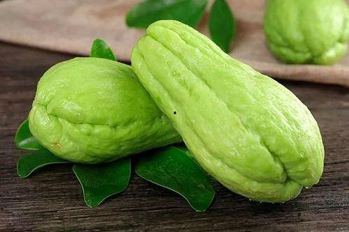 开局自带吃瓜系统,揭秘娱乐圈背后的惊天秘密！