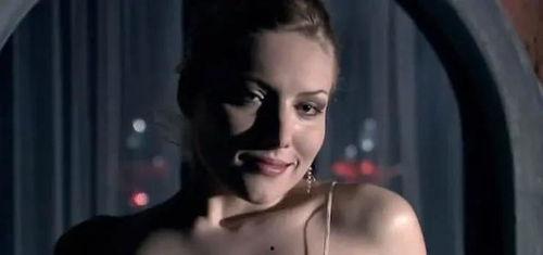 安娜吃瓜照片视频,照片视频记录甜蜜瞬间