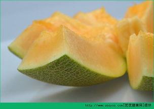 哈密瓜能和梨吃吗,美味还是禁忌？